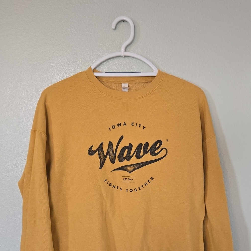 Bella + Canvas | Gold Iowa City Sweatshirt Size Medium